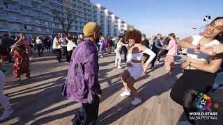 Veronica Lopez & Veronica Lopez - social dancing @ World Stars Salsa Festival 2023