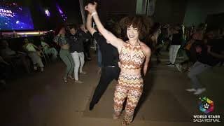 Veronica Lopez & Veronica Lopez - social dancing @ World Stars Salsa Festival 2022